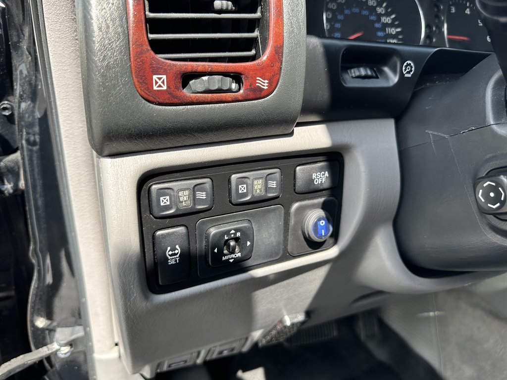 2006 Toyota Land Cruiser photo
