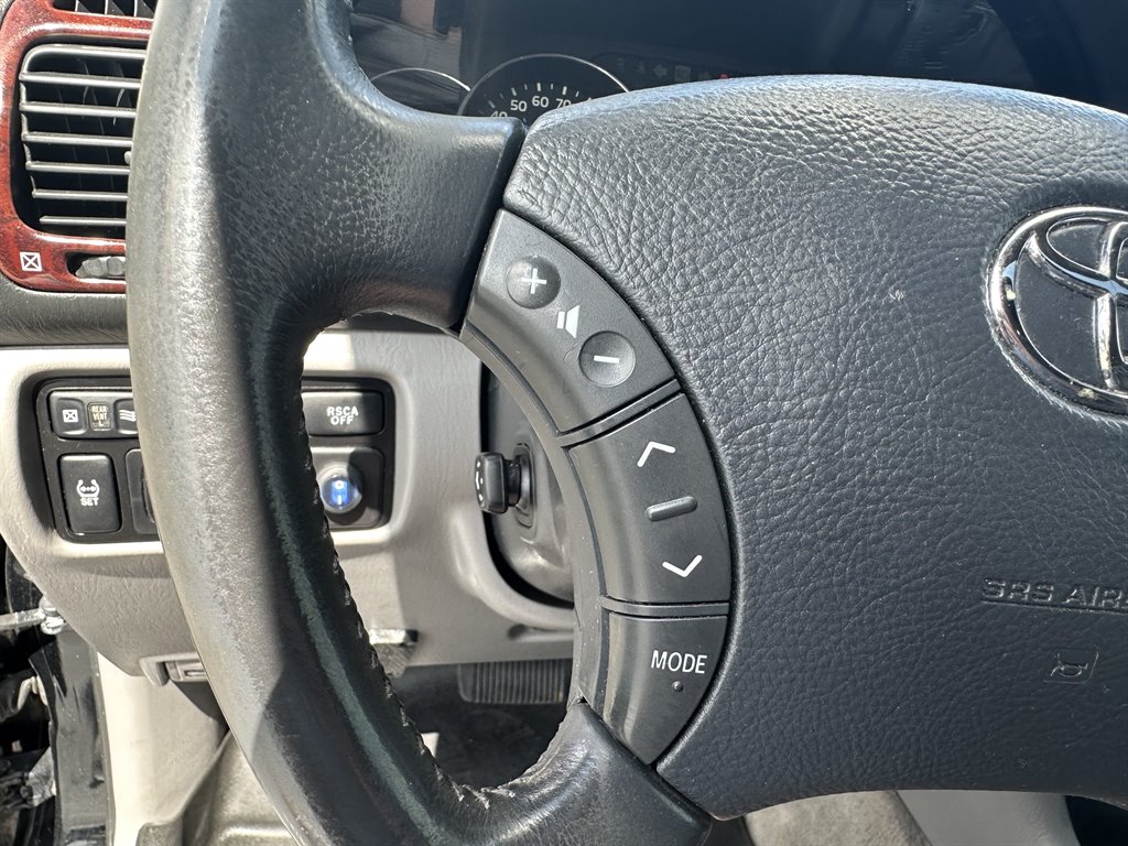 2006 Toyota Land Cruiser photo