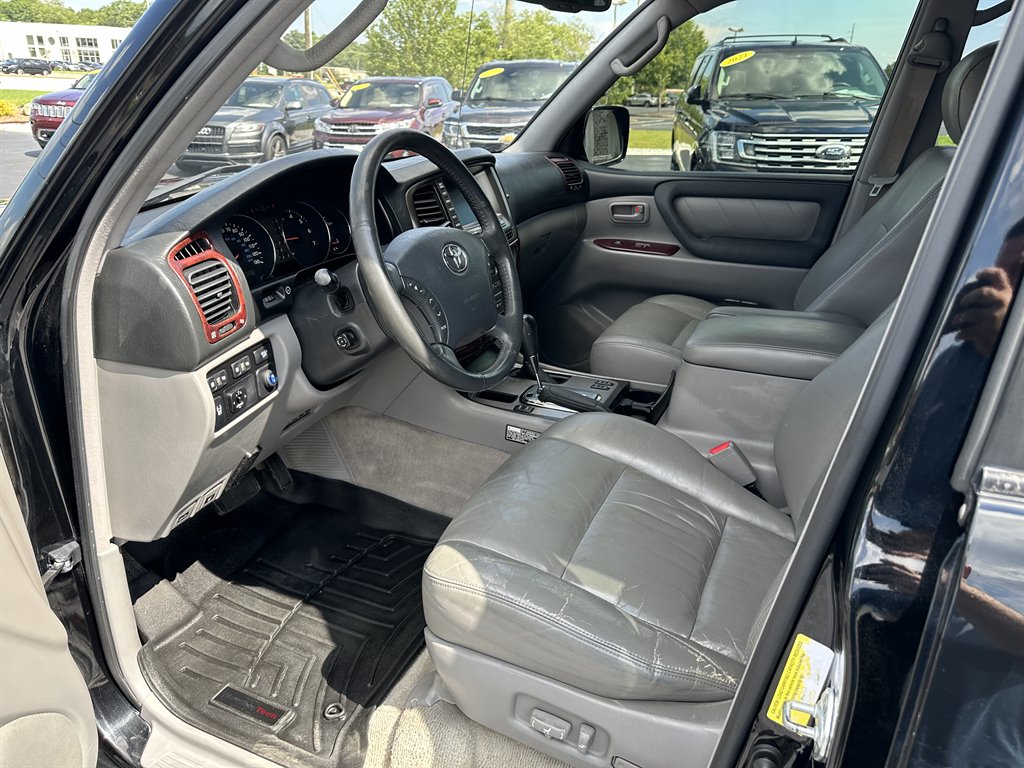 2006 Toyota Land Cruiser photo