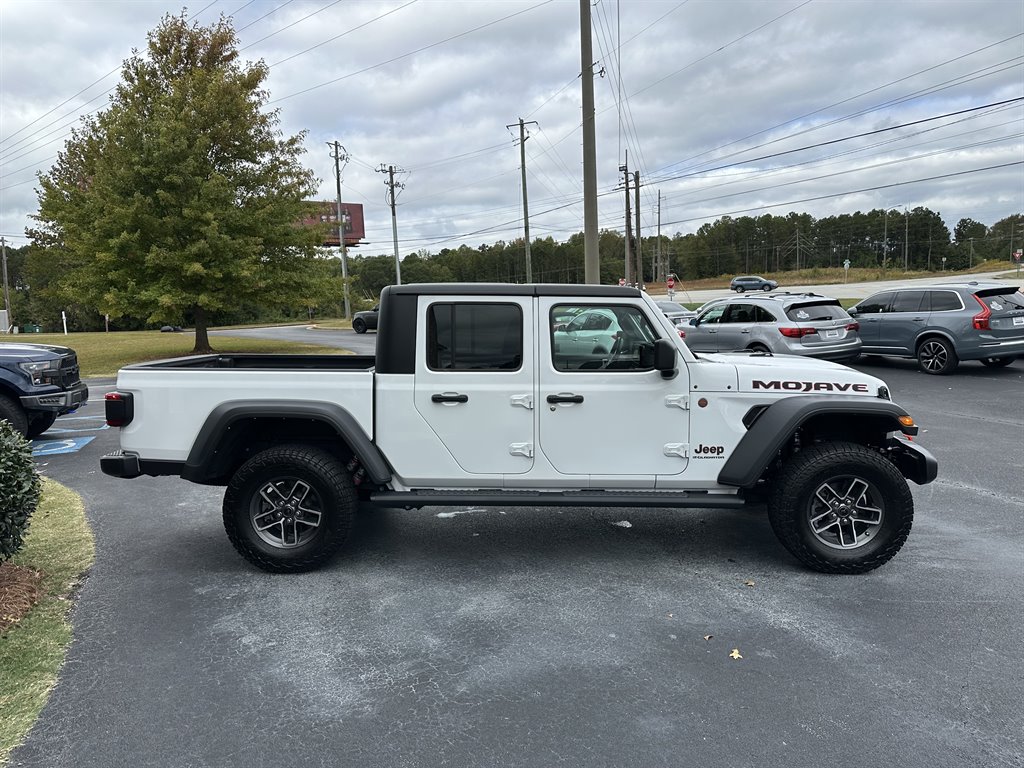 2024 Jeep Gladiator - $46,299