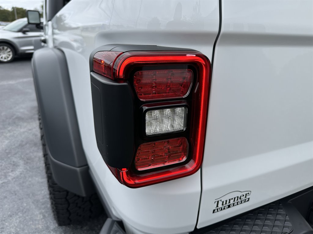 2024 Jeep Gladiator - $46,299