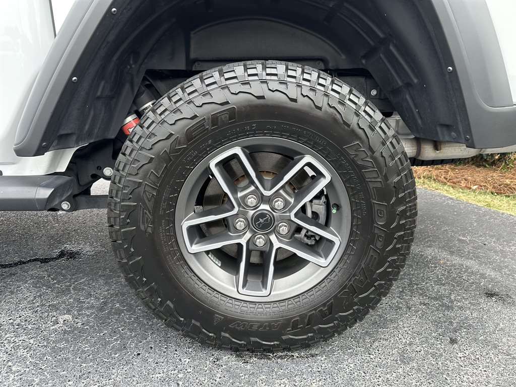 2024 Jeep Gladiator - $46,299