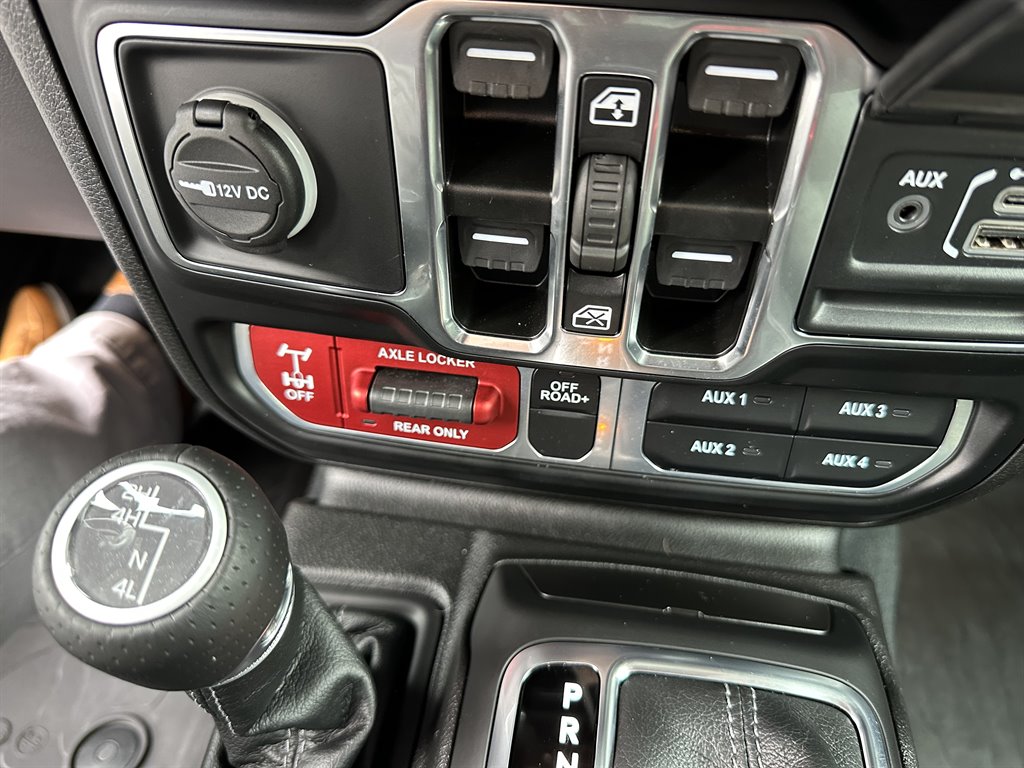 2024 Jeep Gladiator - $46,299