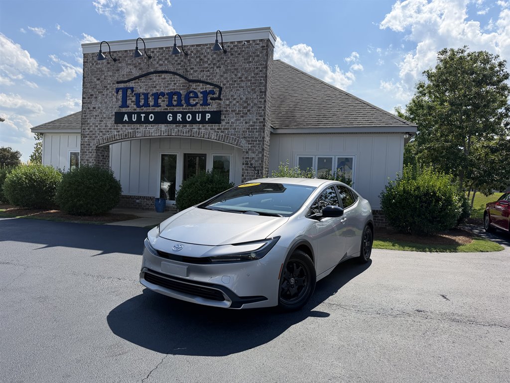 2024 Toyota Prius - $29,299