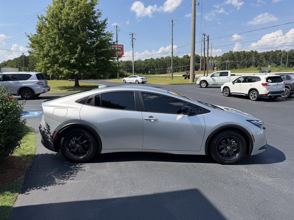 2024 Toyota Prius - $29,299