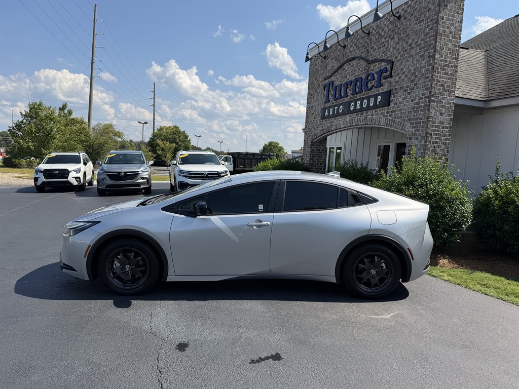 2024 Toyota Prius - $29,299