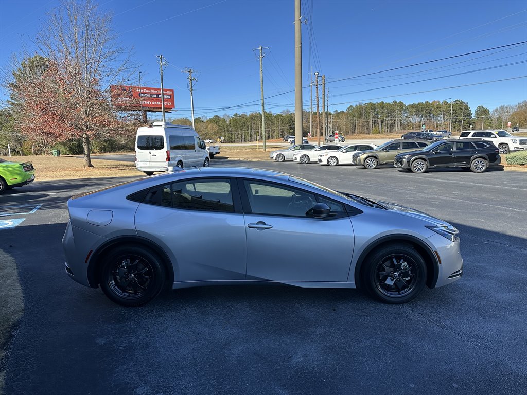 2024 Toyota Prius - $29,299