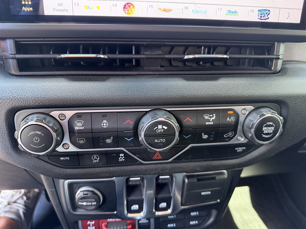 2025 Jeep Wrangler - $34,000