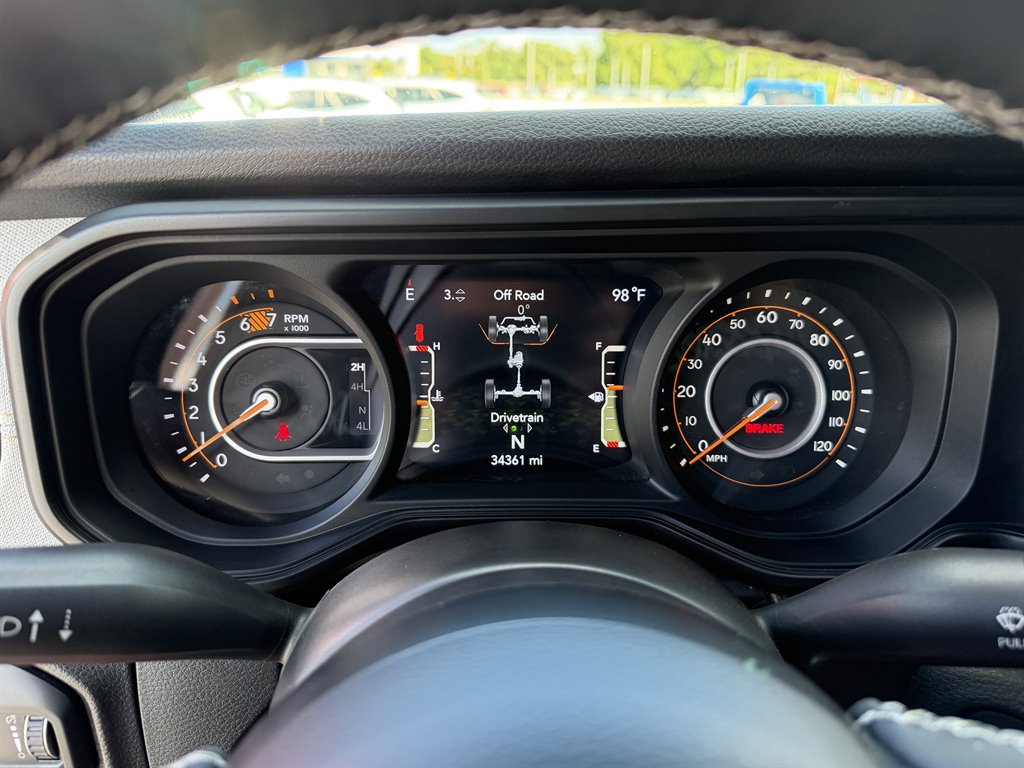 2025 Jeep Wrangler - $34,000
