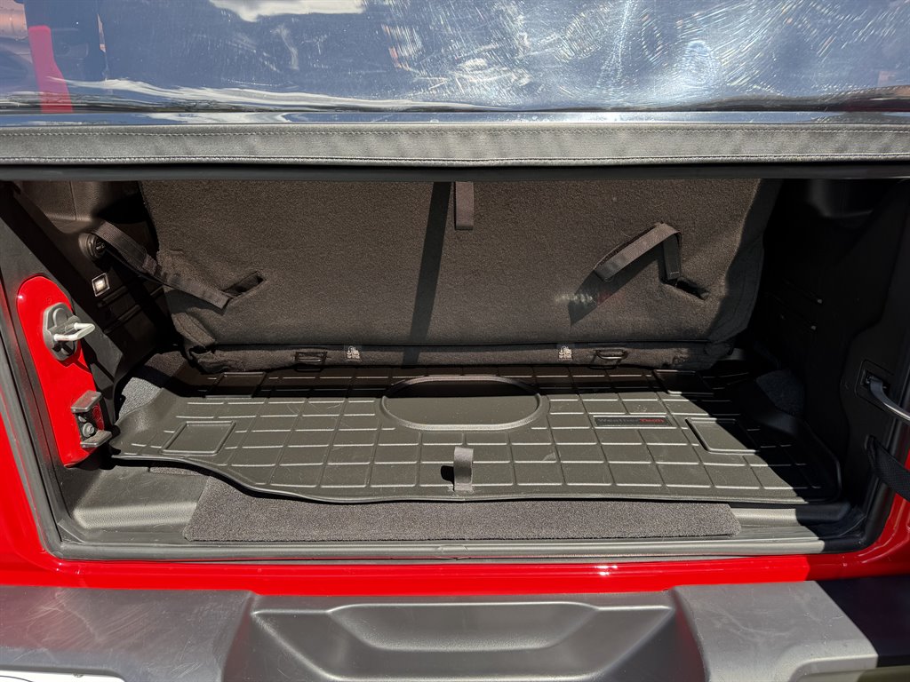 2025 Jeep Wrangler - $34,000