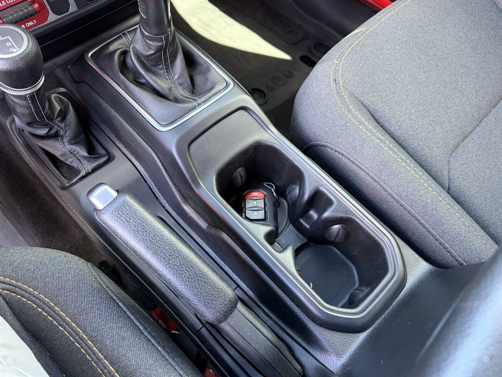 2025 Jeep Wrangler - $34,000