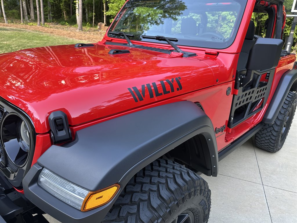 2025 Jeep Wrangler - $36,299