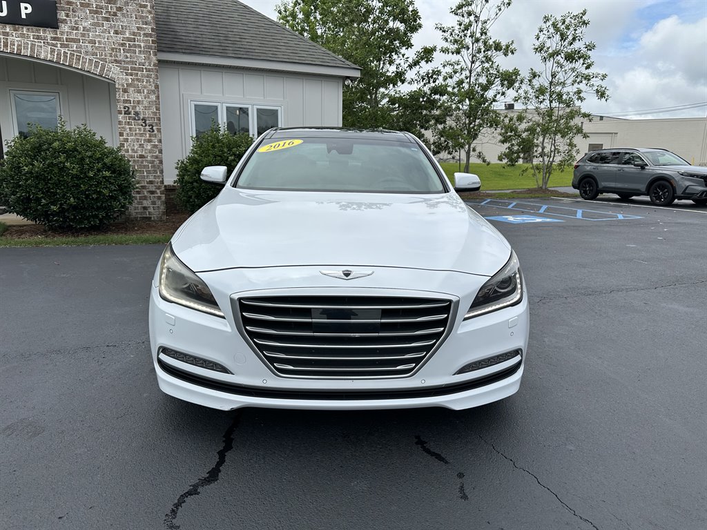 2016 Hyundai Genesis - $17,950