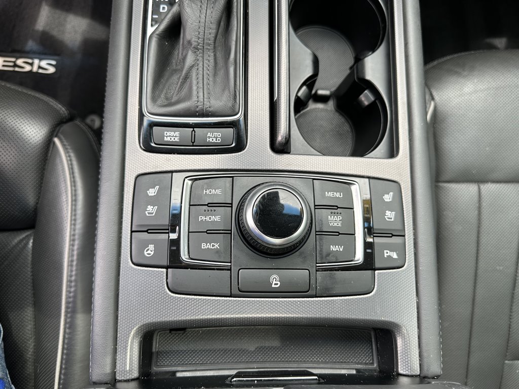 2016 Hyundai Genesis - $17,950