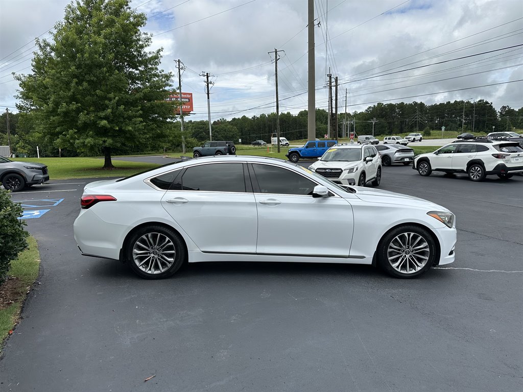 2016 Hyundai Genesis - $17,950