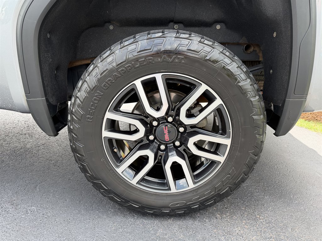 2021 GMC Sierra - $42,300
