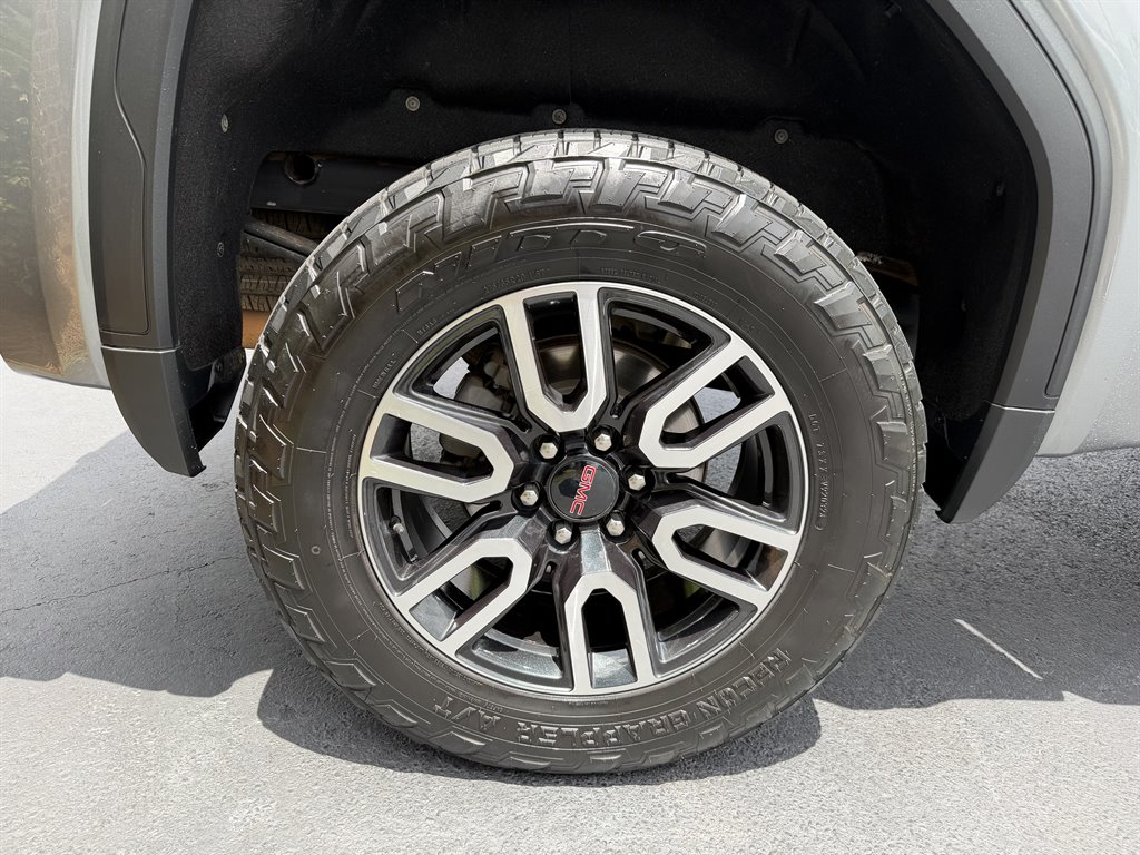 2021 GMC Sierra - $42,300