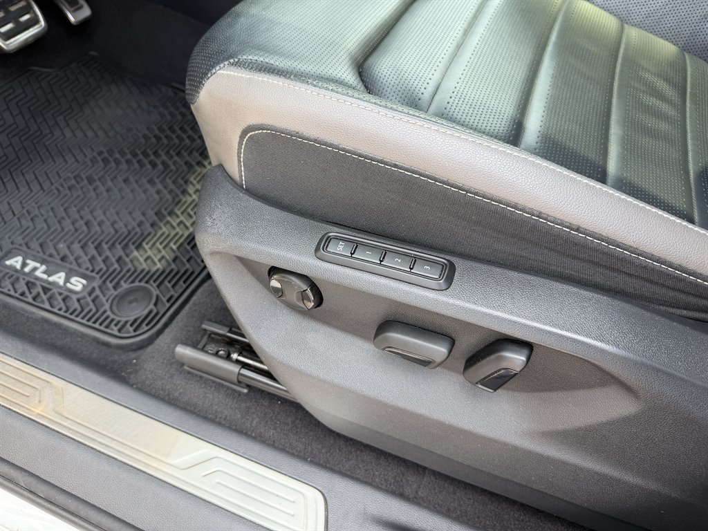 2023 Volkswagen Atlas - $35,950
