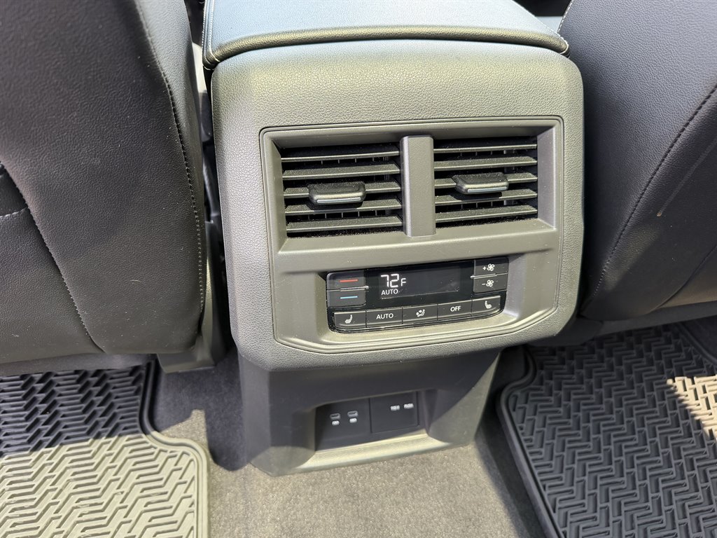 2023 Volkswagen Atlas - $35,950