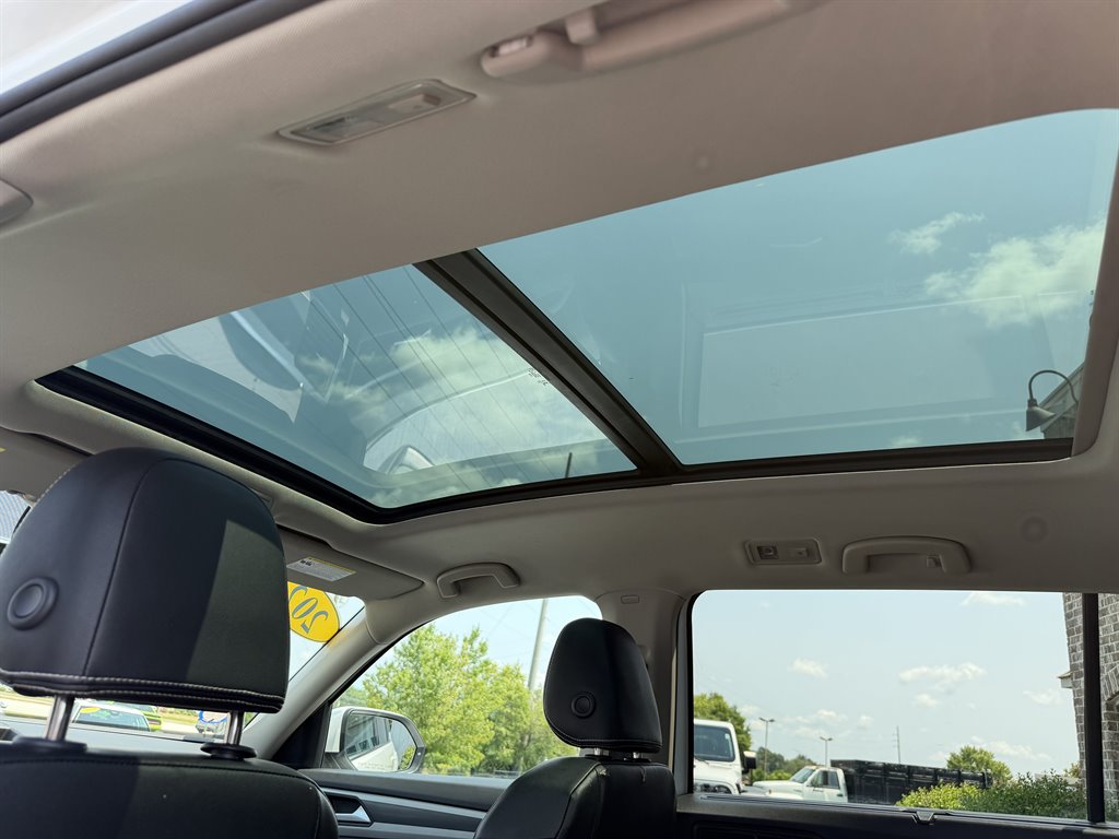 2023 Volkswagen Atlas - $35,950