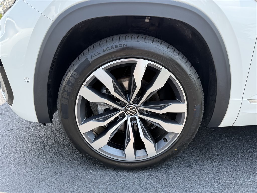 2023 Volkswagen Atlas - $35,950
