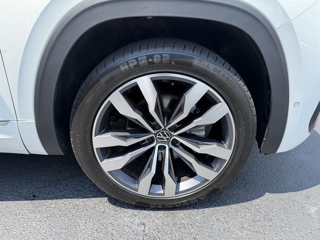 2023 Volkswagen Atlas - $35,950