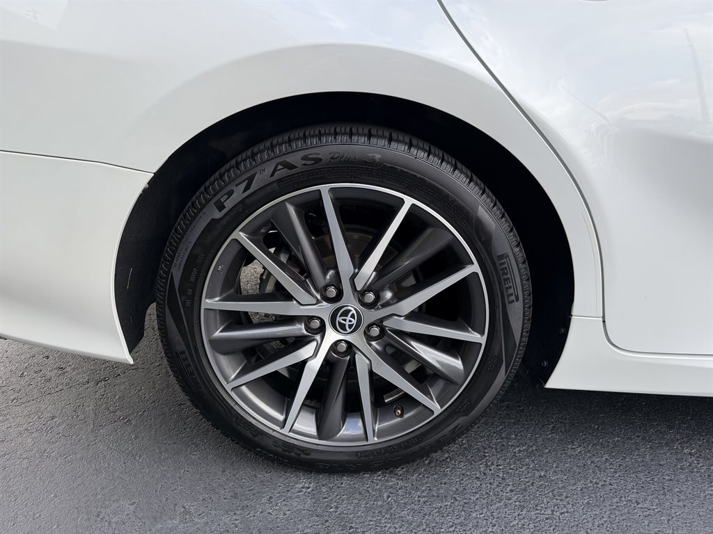 2023 Toyota Camry - $27,800