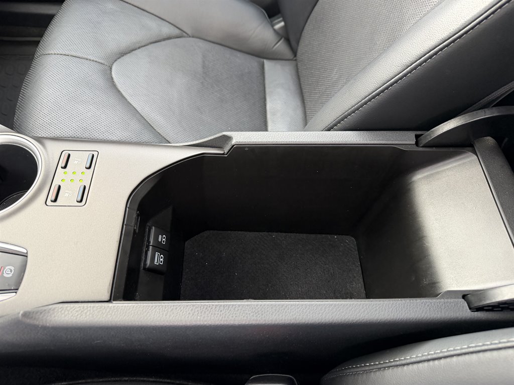 2023 Toyota Camry - $27,800