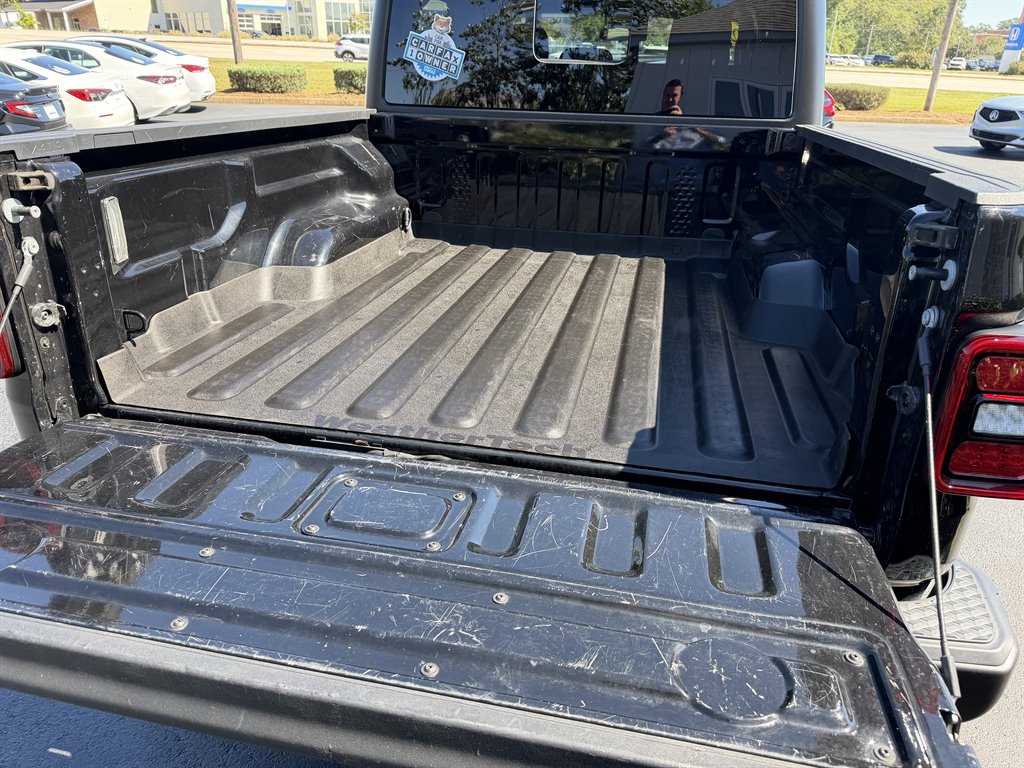 2024 Jeep Gladiator - $38,600