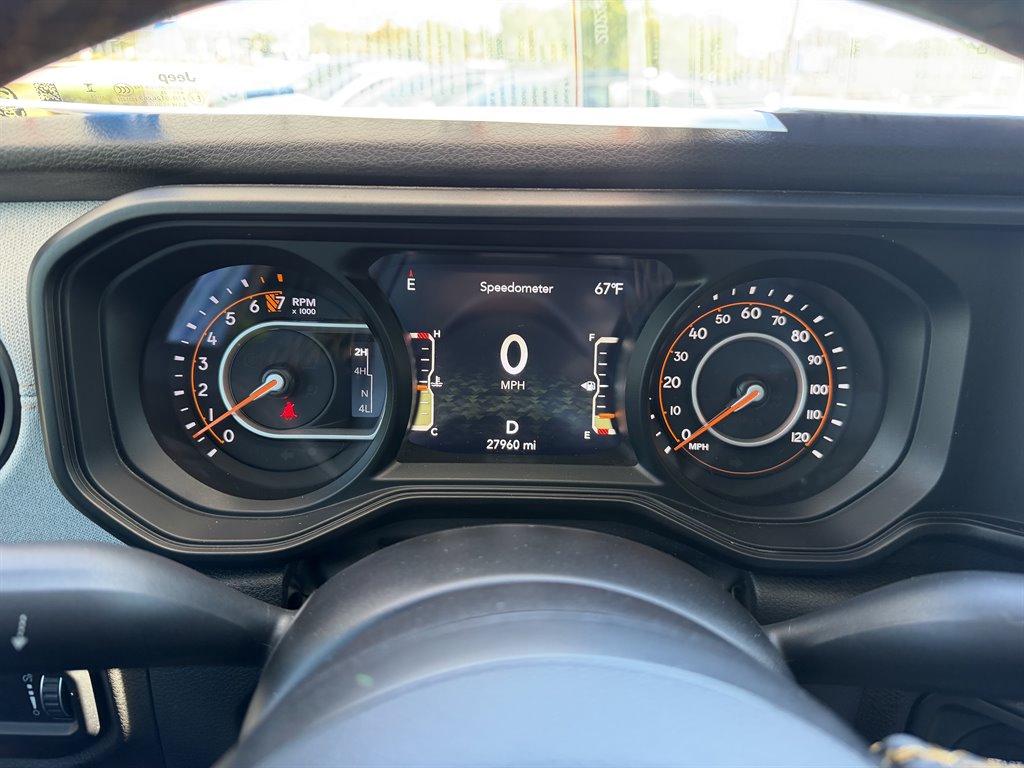 2024 Jeep Gladiator - $38,600