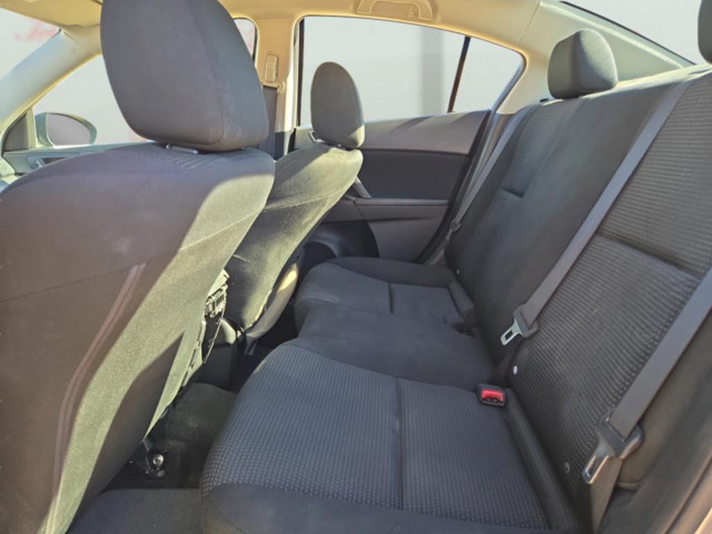 2013 MAZDA MAZDA3 - $10,999