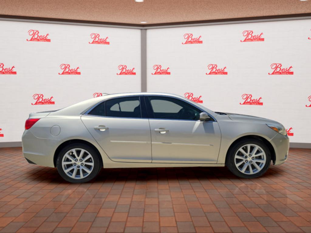 2013 Chevrolet Malibu - $4,999