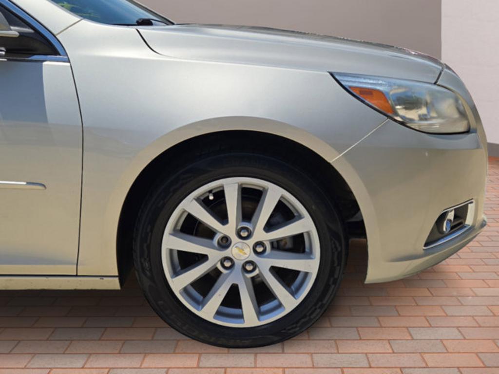 2013 Chevrolet Malibu - $4,999