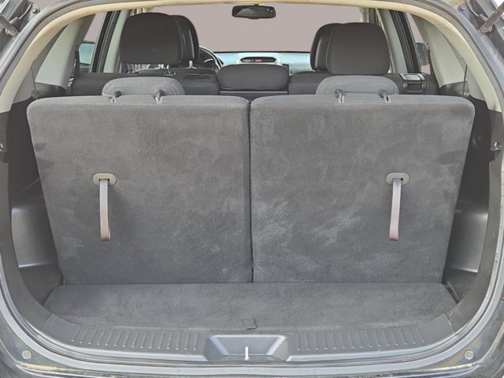 2014 Kia Sorento - $9,999
