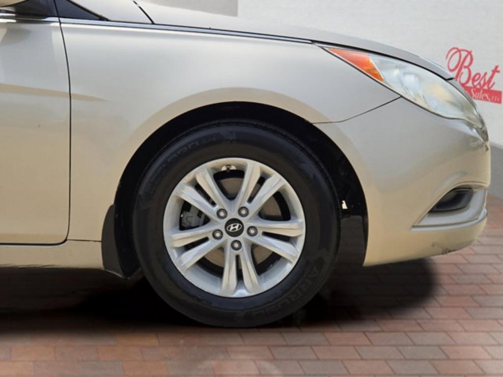 2011 Hyundai Sonata GLS photo