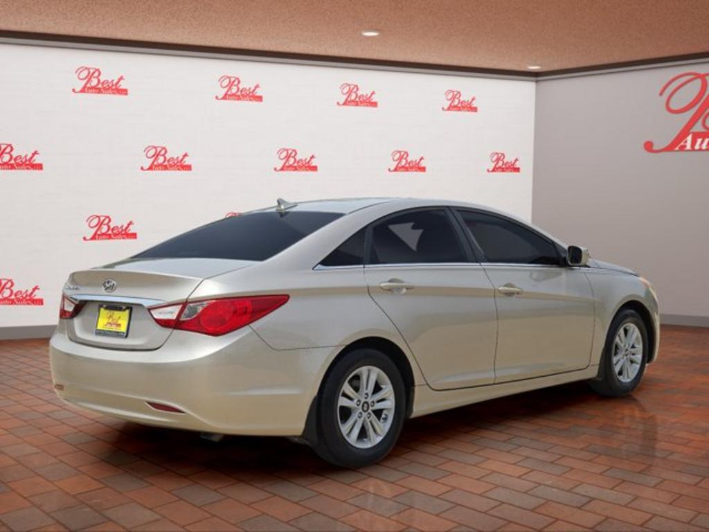 2011 Hyundai Sonata GLS photo