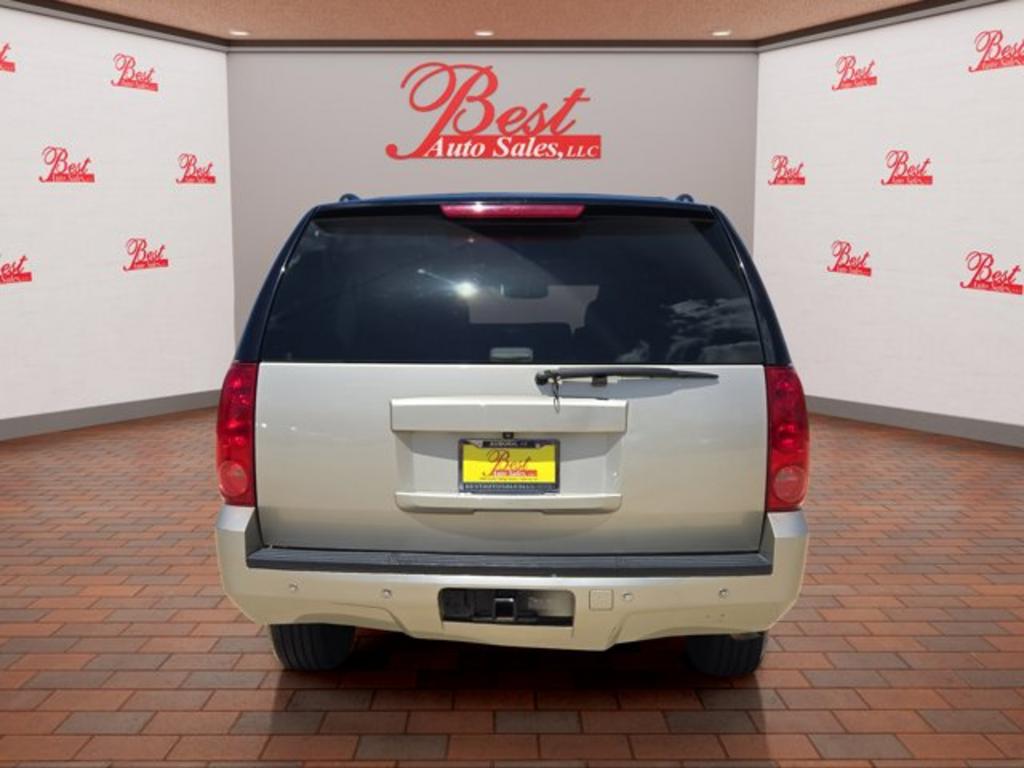 2013 GMC Yukon XL SLT 1500 photo