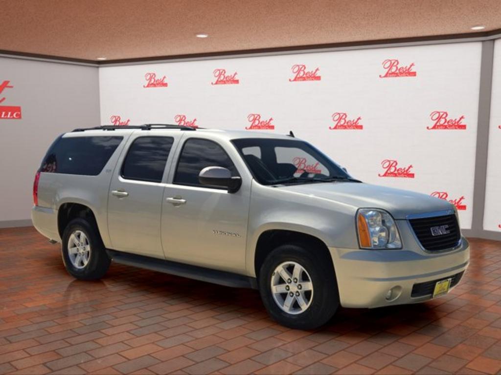 2013 GMC Yukon XL SLT 1500 photo