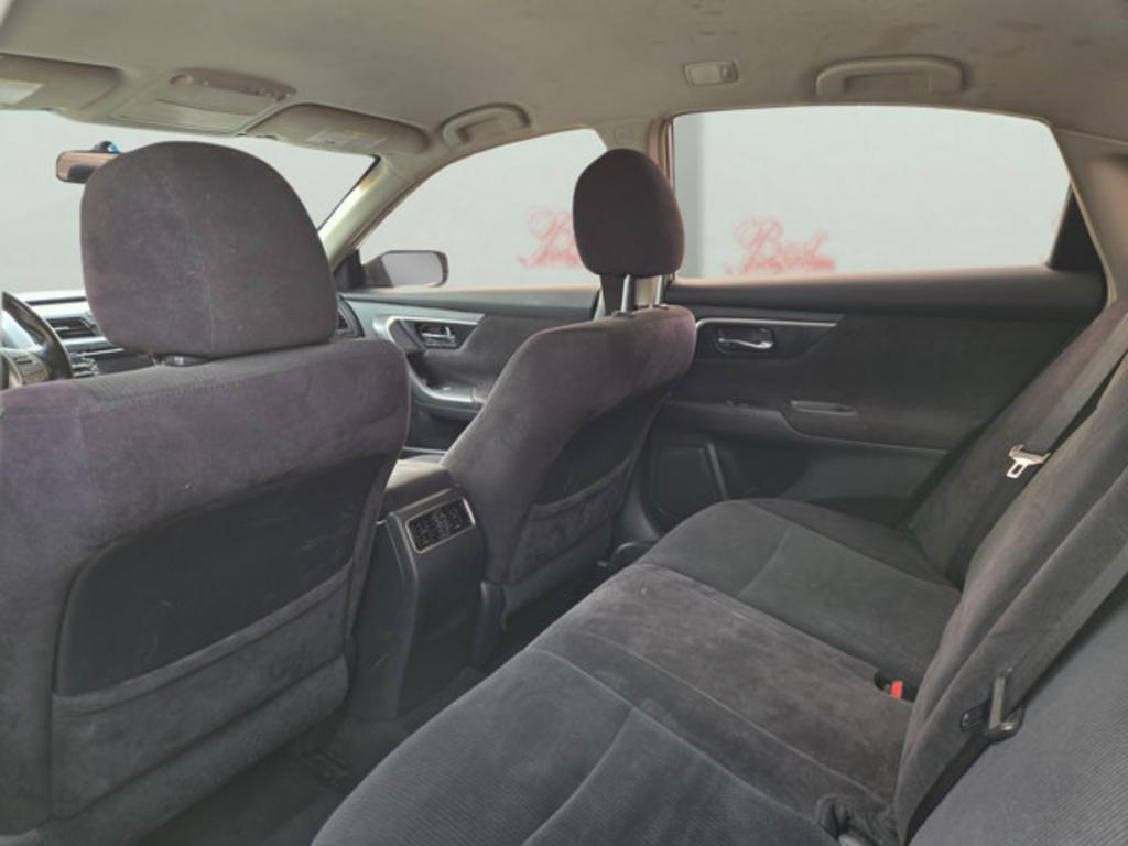 2013 Nissan Altima - $3,999