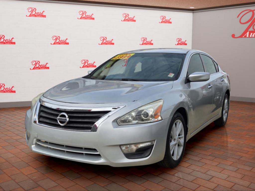 2013 Nissan Altima - $3,999