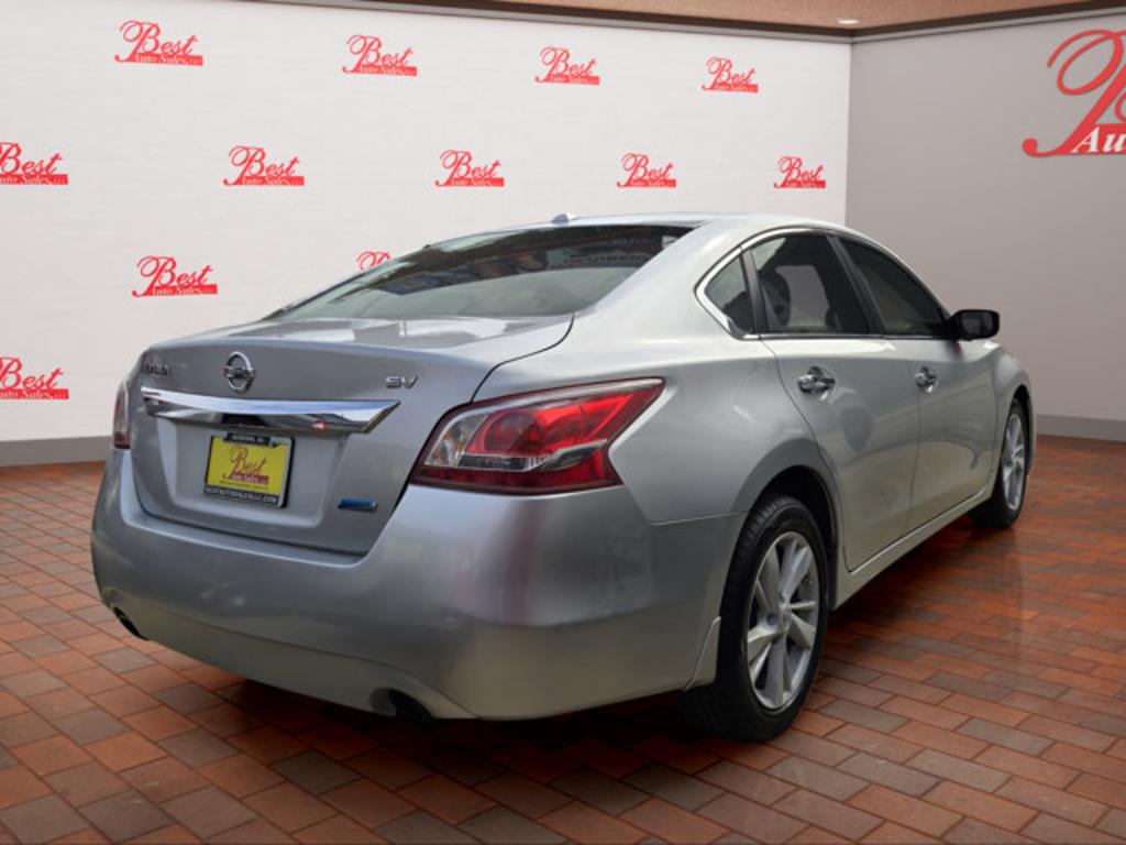 2013 Nissan Altima - $3,999