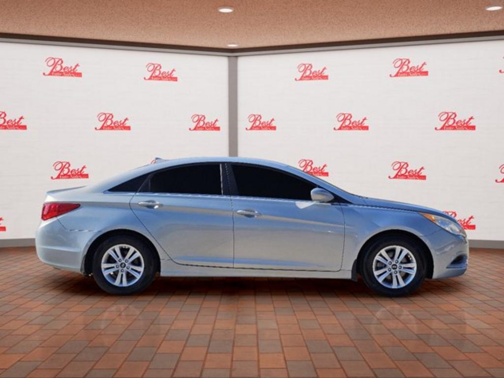 2012 Hyundai Sonata - $6,999