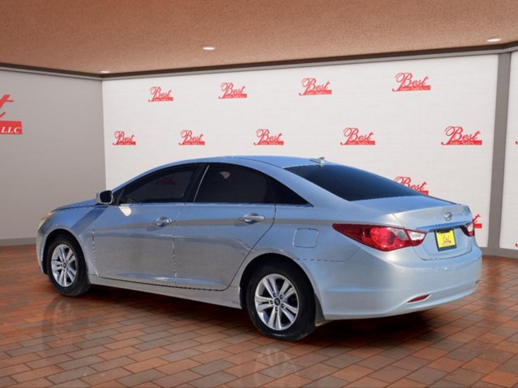 2012 Hyundai Sonata - $6,999