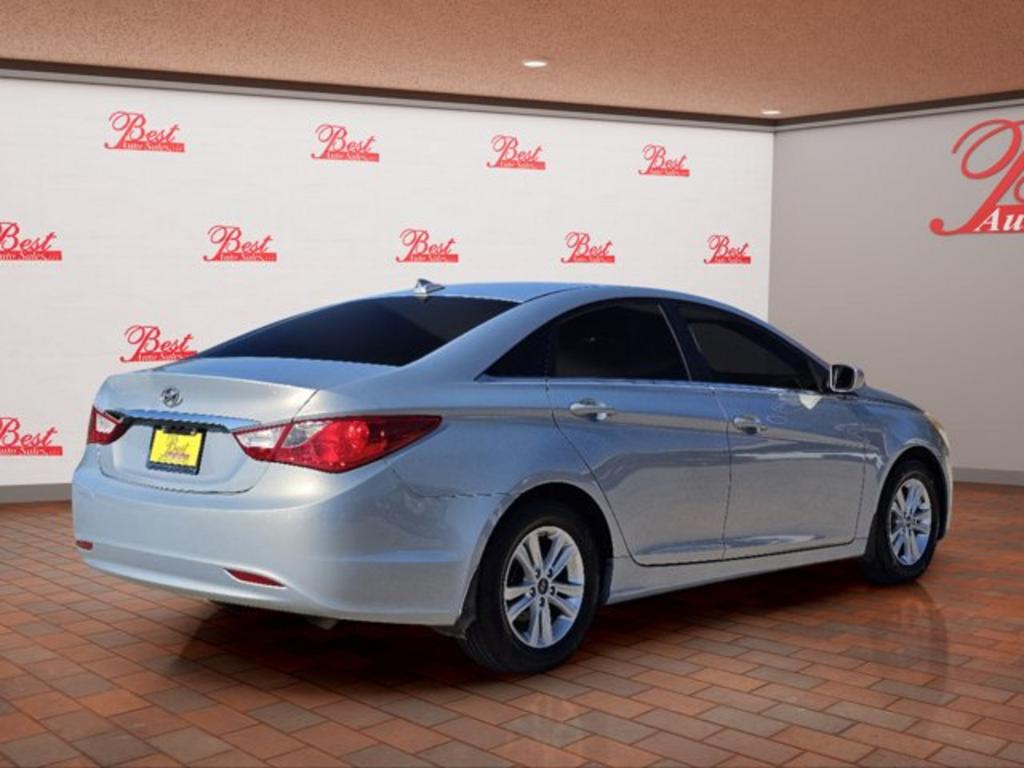 2012 Hyundai Sonata - $6,999