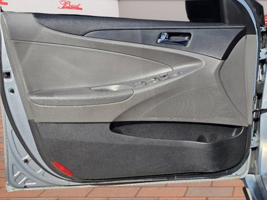 2012 Hyundai Sonata - $6,999