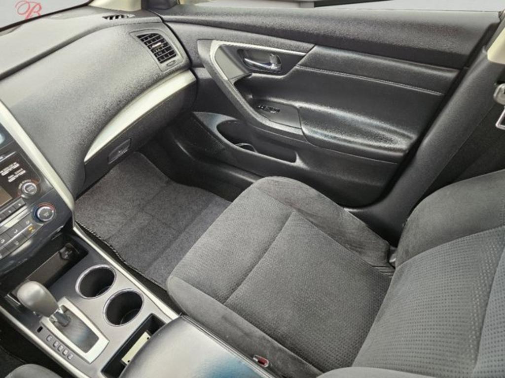 2015 Nissan Altima - $10,999