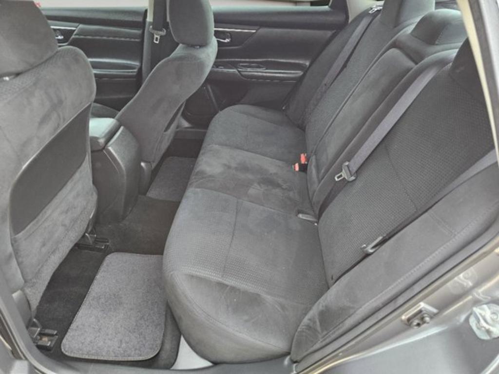 2015 Nissan Altima - $10,999