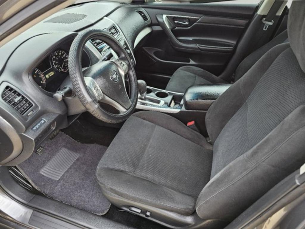2015 Nissan Altima - $10,999