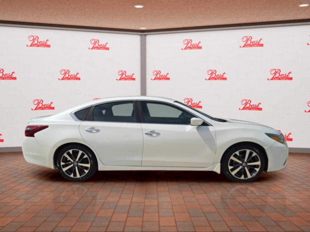 2017 Nissan Altima - $12,999