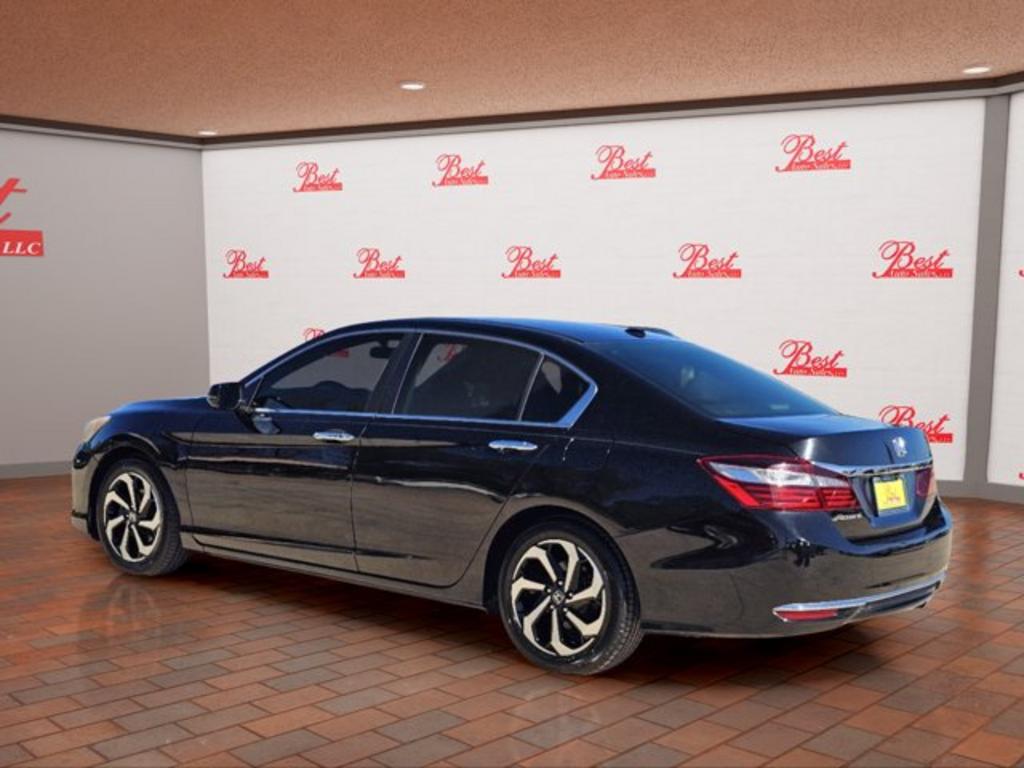 2016 Honda Accord - $11,999